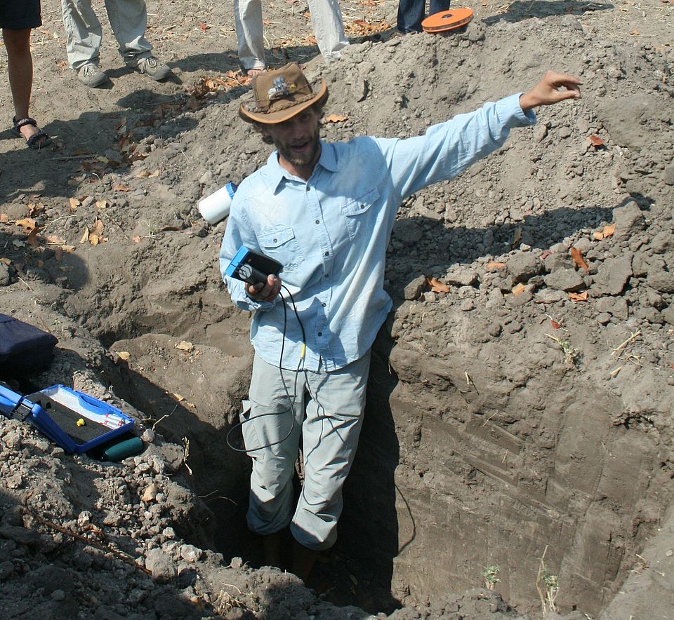 Soil Pit Brice